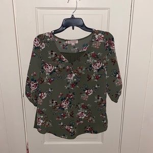 Cute green top